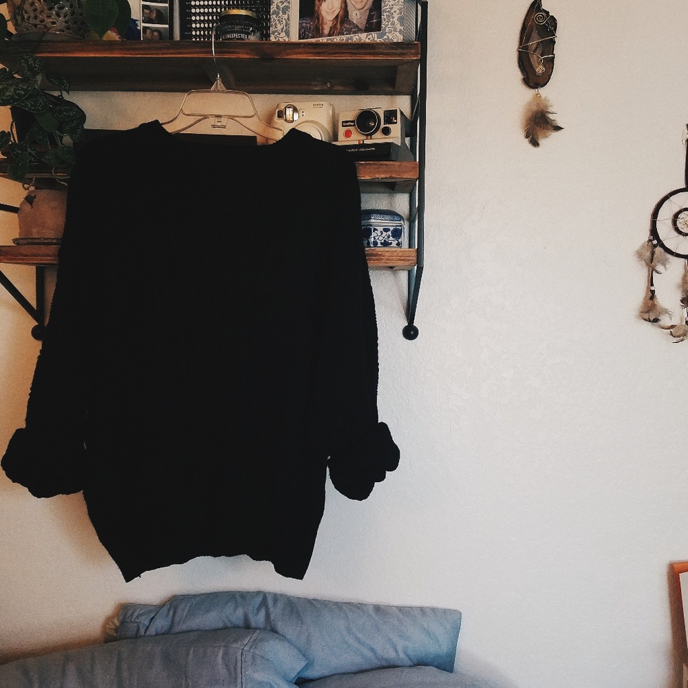 Vintage solid black cable knit sweater
